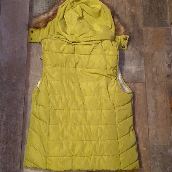 Fleece lined vest - Picture 6 of 6
